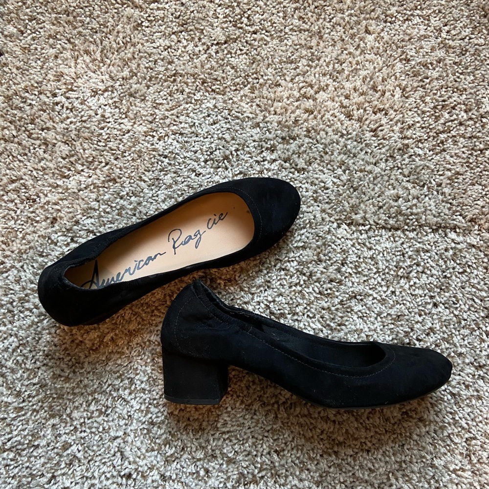 American Rag black suede block heel pump